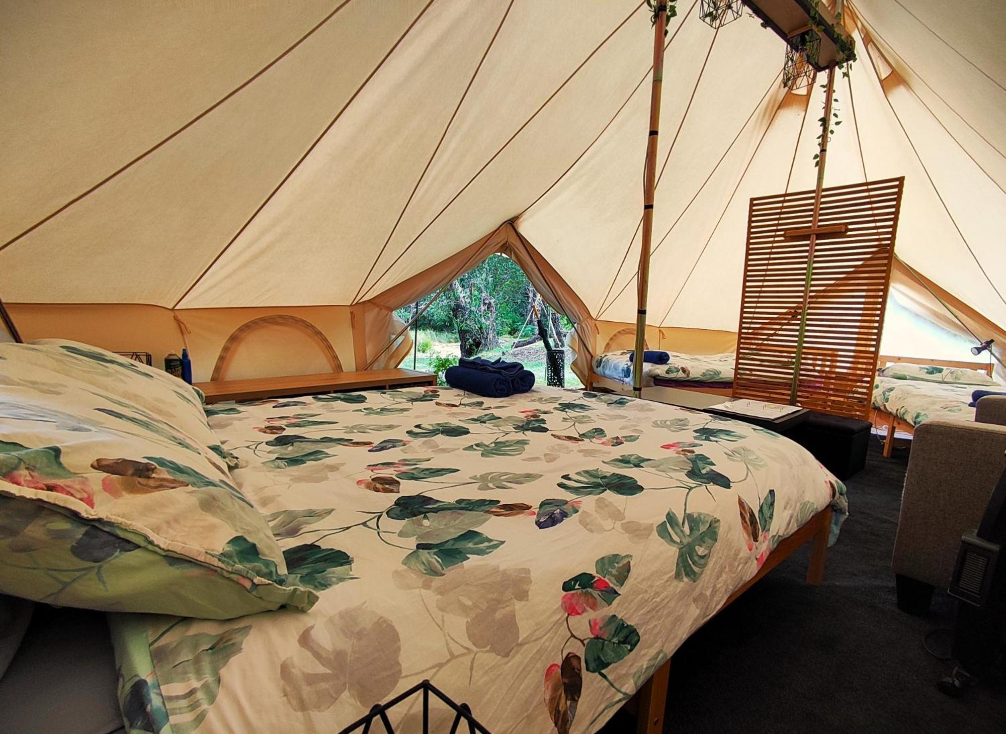 Glamping At Zeehan Bush Camp 외부 사진